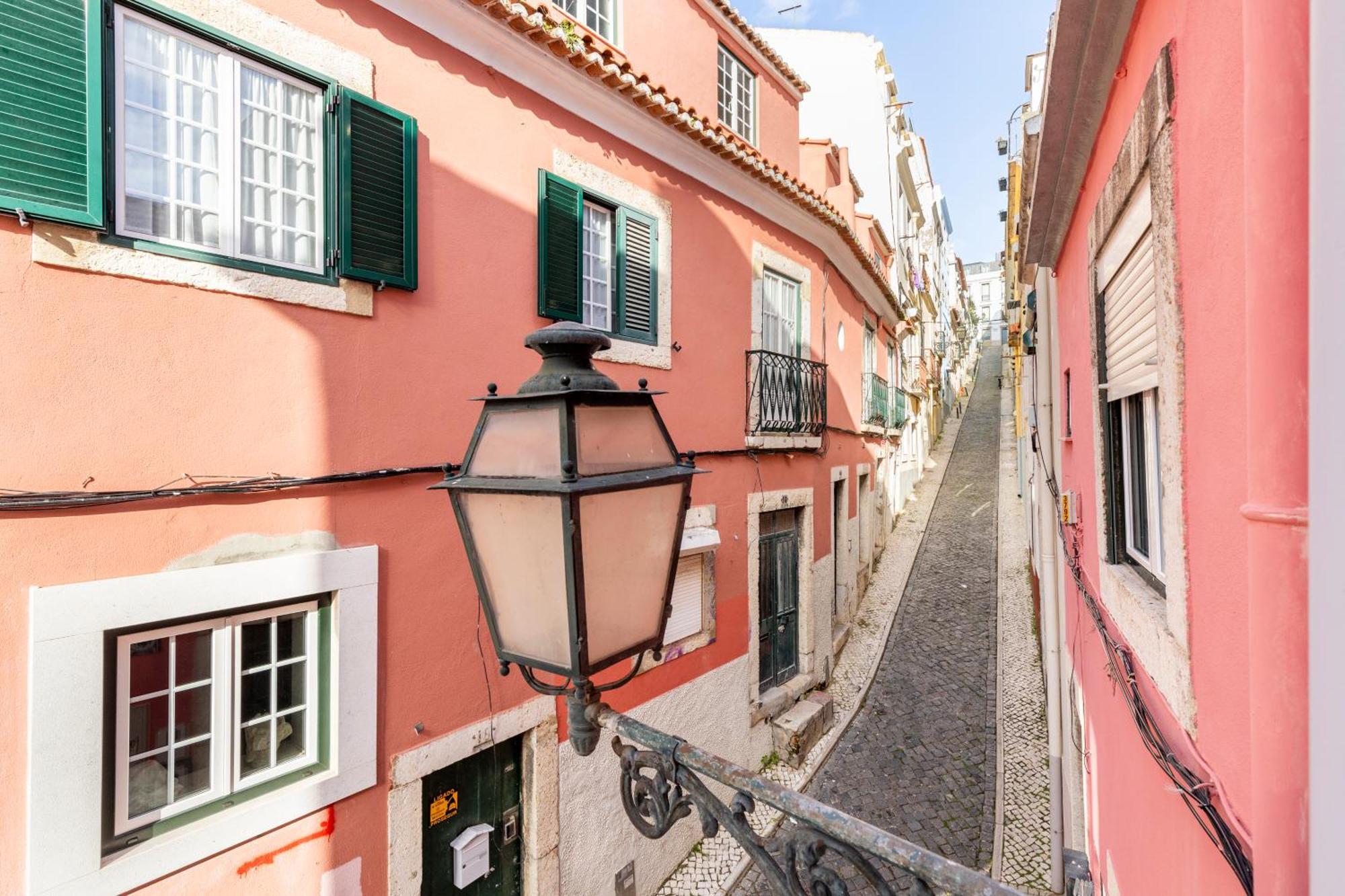 Avenida Da Liberdade Area, Bright And Newly Renovated 2 Bedroom Apartment, Lisbon Historical Center Exterior photo